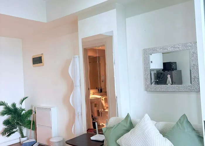 1 Bedroom At Azure Urban * Manila